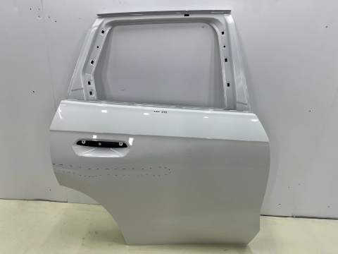 Drzwi BMW X1 U11 22r.- prawe tylne prawy tył 9883838