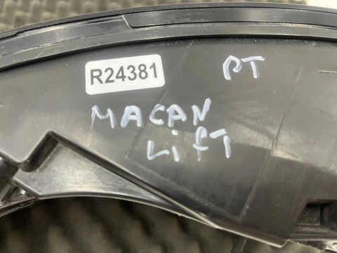 Lampa Porsche Macan I 95b LIFT 18r.- PRAWA tylna w błotnik ORYGINALNA prawy tył Europa 95b945092l