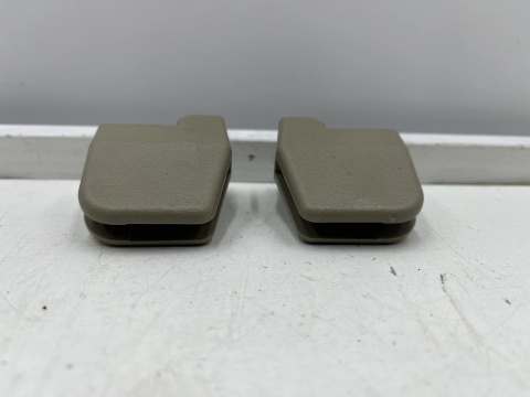 Półka bagażnika Nissan Patrol Y61 GU GR 02-04r. mocowania rolety bagażnika zaczepy Komplet