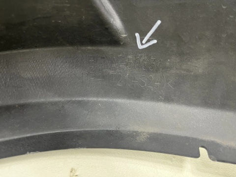 Zderzak przedni Mazda 3 BP IV 19r.- Sedan przód PDC BCKA-50031