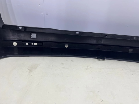 Zderzak tylny Fiat Doblo 2 II Combo D FSE M 10-22r. tył 4XPDC nowy oryginalny 735473499