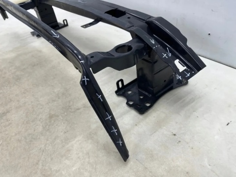 Belka zderzaka VW Touran 2 II 5ta 15r.- przednie wzmocnienie przód 5ta807611