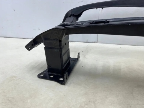 Belka zderzaka VW Touran 2 II 5ta 15r.- przednie wzmocnienie przód 5ta807611