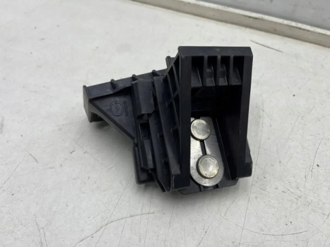 Belka zderzaka Mazda CX-60 22r.- przednie lewe mocowanie pasa ślizg ORYGINALNE