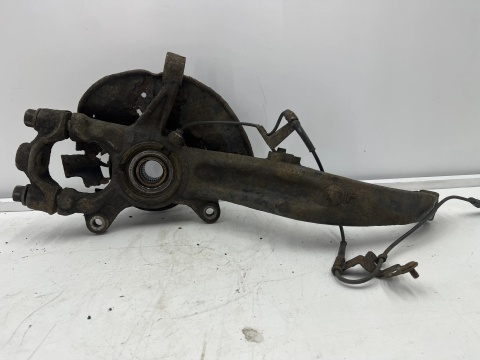 Zwrotnica Mazda 6 II GH 07-12r. 2.2 MZR-CD diesel piasta lewy przód