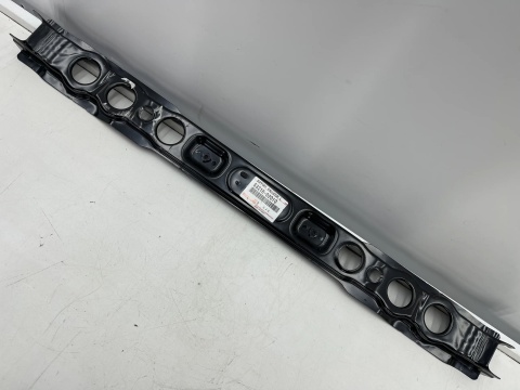 Belka zderzaka Toyota Avensis 3 III T27 LIFT 15-18r. NOWE przednie dolne wzmocnienie pasa chłodnic przód oryginalne 53218-02010