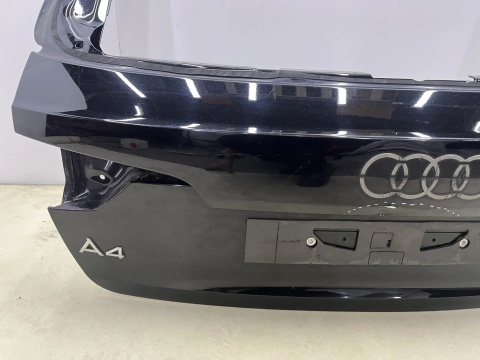 Klapa bagażnika Audi A4 B9 15-24r. Kombi tylna