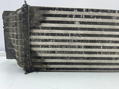 Chłodnica intercoolera BMW F01 F02 F07 F10 F11 08-17r. 2.0D 2.5D 3.0D diesel intercooler oryginał 7805629