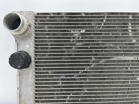 Chłodnica wody BMW F01 F02 F06 F07 F10 F11 F12 F13 08-17r. 2.0D 2.5D 3.0D diesel 7805627 8509175