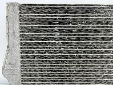 Chłodnica wody BMW F01 F02 F06 F07 F10 F11 F12 F13 08-17r. 2.0D 2.5D 3.0D diesel 7805627 8509175