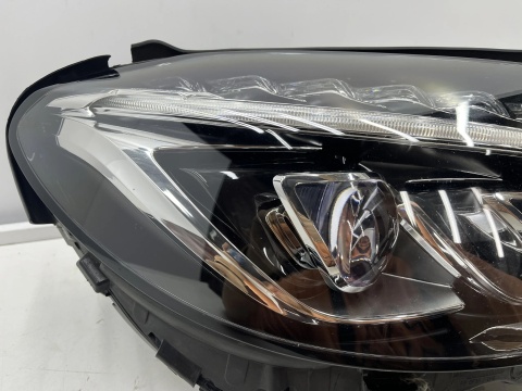 Lampa reflektor Mercedes W205 C-klasa 15-18r. PRAWA przednia Full LED Europa prawy przód a2059069401 oryginalna