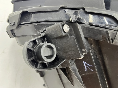 Lampa reflektor Mercedes W205 C-klasa 15-18r. PRAWA przednia Full LED Europa prawy przód a2059069401 oryginalna