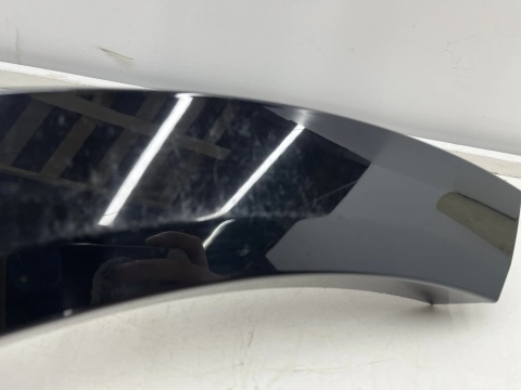Listwa Audi Q8 e-tron Q8 e-tron Sportback 18r.- prawa tylna nakładka drzwi rant nadkola prawy tył 4ke853026e