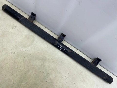 Nakładka progu VW Amarok 12-20r. LEWY stopień boczny zewnętrzny oryginalny