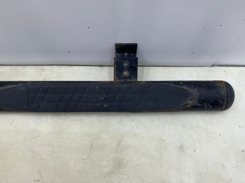 Nakładka progu VW Amarok 12-20r. LEWY stopień boczny zewnętrzny oryginalny