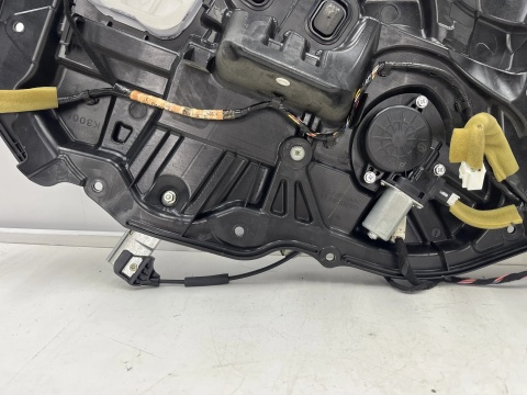Podnośnik szyb Mazda 6 II GH 07-12r. prawy przedni mechanizm gs1d5897x