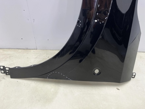 Błotnik Ford Courier Mk2 II 23r. lewy przedni lewy przód