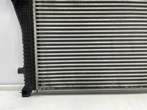 Chłodnica intercoolera Arteon Golf Passat B8 T-Roc Karoq 1 I Octavia Super B 3 III 13r.- intercooler oryginał 5Q0145803R