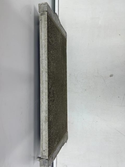 Chłodnica wody BMW F01 F02 F06 F07 F10 F11 F12 F13 08-17r. 2.0D 2.5D 3.0D diesel 8509176