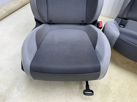 Fotele VW ID.3 id3 19r.-PODGRZEWANE tylna kanapa grzana mały przebieg EUROPA Komplet