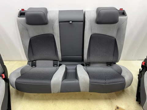 Fotele VW ID.3 id3 19r.-PODGRZEWANE tylna kanapa grzana mały przebieg EUROPA Komplet