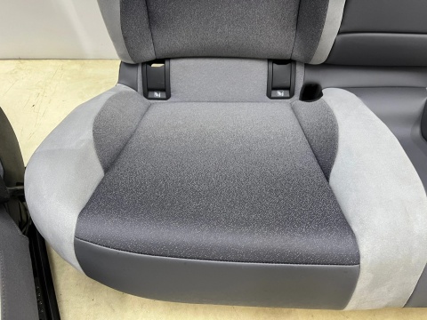 Fotele VW ID.3 id3 19r.-PODGRZEWANE tylna kanapa grzana mały przebieg EUROPA Komplet