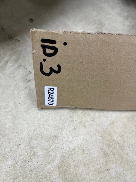 Fotele VW ID.3 id3 19r.-PODGRZEWANE tylna kanapa grzana mały przebieg EUROPA Komplet