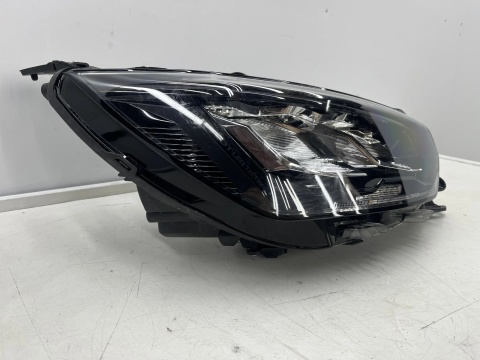 Lampa reflektor Peugeot 208 II 2008 II 19r.- PRAWA przednia LED Europa 9855524880