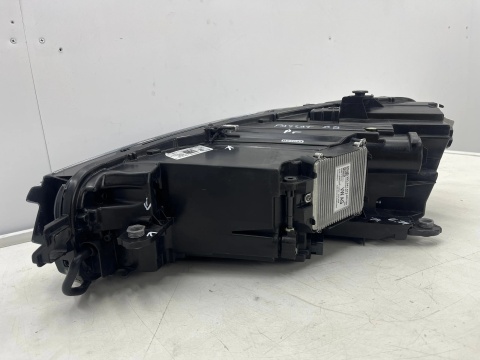 Lampa reflektor VW Passat B9 23r.- Prawa przednia FULL LED 3j1941036 Matrix IQ.Lighting prawy przód