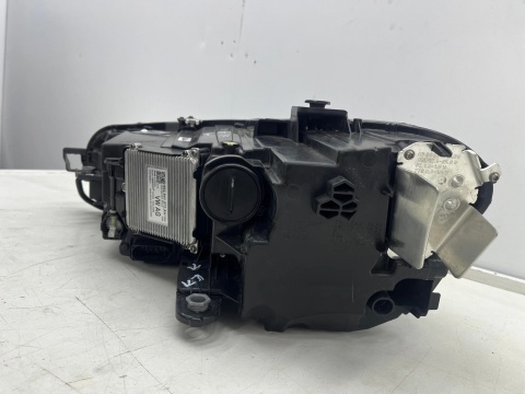 Lampa reflektor VW Passat B9 23r.- Prawa przednia FULL LED 3j1941036 Matrix IQ.Lighting prawy przód