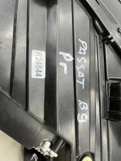 Lampa reflektor VW Passat B9 23r.- Prawa przednia FULL LED 3j1941036 Matrix IQ.Lighting prawy przód