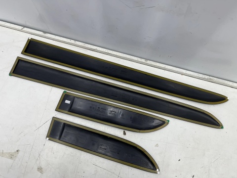 Listwa Toyota AYGO I 05-14r. 5Drzwi KOMPLET listew na drzwi dodatkowe ochro