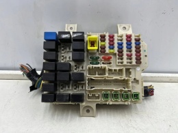 Skrzynka bezpieczników Mitsubishi Colt Z30 LIFT 1.1b moduł sterownik BSI