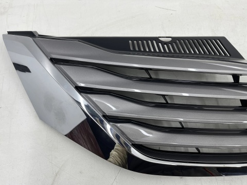 Atrapa Toyota Sienna 3 III XL30 10-20r. NOWY oryginalny grill przednia maskownica zderzaka 53101-08040