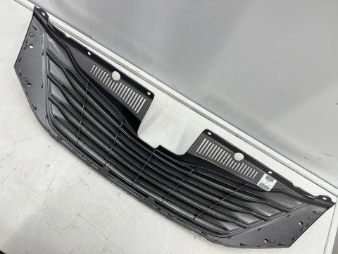 Atrapa Toyota Sienna 3 III XL30 10-20r. NOWY oryginalny grill przednia maskownica zderzaka 53101-08040