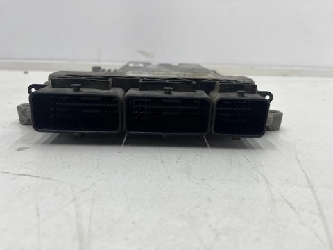 Komputer silnika Opel Movano B Renault Master III 3 2.3 TDCI dCI diesel sterownik ECU 0281019110 10r.-