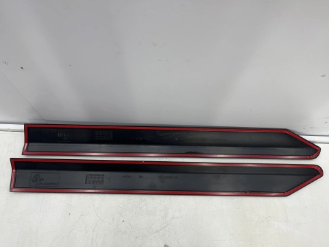 Listwa Suzuki Ignis 3 III 16r.- 5Drzwi KOMPLET listew na drzwi dodatkowe ochronne
