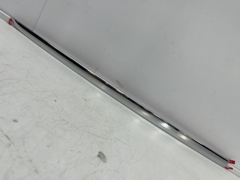 Listwa VW Tiguan 2 II 16-24r. listwa do drzwi prawy przód ozdobna chromowananowa orginalna 5na853332a2zz