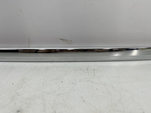Listwa VW Tiguan 2 II 16-24r. listwa do drzwi prawy przód ozdobna chromowananowa orginalna 5na853332a2zz