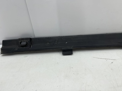 Listwa zderzaka Ford C-Max Mk2 Focus Mk3 10-19r. przód listwa dolna pod zderzak osłona AM51-R001A06-BA