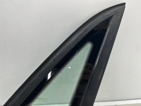Szyba boczna Audi A1 8X Sportback 10-18r. 5- drzwi trójkąt prawa tylna karoseryjna prawy tył