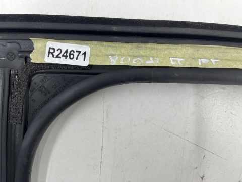 Uszczelka Peugeot 3008 2 II p84e Citroen C5 Aircross 16-24r. guma prawych tylnych drzwi prawy tył listwa 9811246780