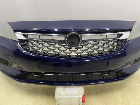 Zderzak przedni Opel Astra K 15-19r. Przedlift przód 4XPDC 39052730