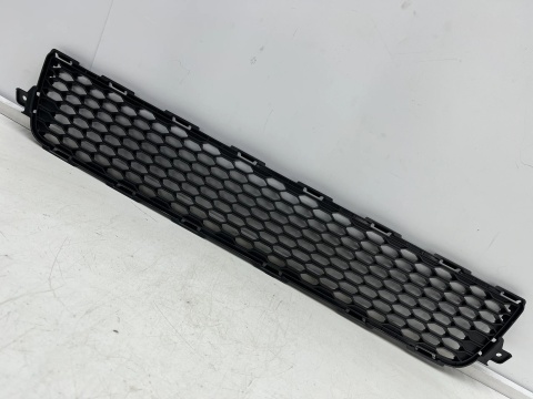 Atrapa Suzuki Jimny 3 III 12-17r. Lift grill przednia maskownica zderzaka nowa oryginalna 71718-57m00-5pk