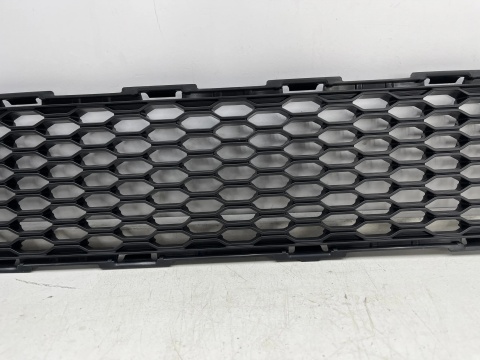 Atrapa Suzuki Jimny 3 III 12-17r. Lift grill przednia maskownica zderzaka nowa oryginalna 71718-57m00-5pk