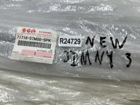 Atrapa Suzuki Jimny 3 III 12-17r. Lift grill przednia maskownica zderzaka nowa oryginalna 71718-57m00-5pk