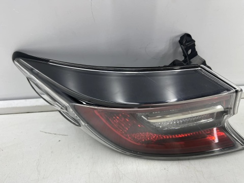 Lampa Toyota Corolla XII E21 18-22r. HB hatchback NOWA lewa tylna LED w błotnik EU Oryginalna lewy tył 81551-02c80