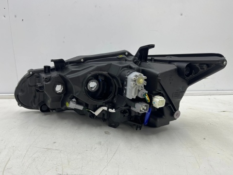 Lampa reflektor Lexus CT 10-17r. NOWA prawa przednia LED oryginalna prawy przód 81145-76061