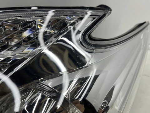 Lampa reflektor Toyota Prius 3 III Lift 12-16r. lewa przednia EU oryginał soczewka lewy przód 81170-47510