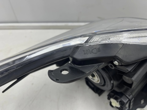 Lampa reflektor Toyota Prius 3 III Lift 12-16r. lewa przednia EU oryginał soczewka lewy przód 81170-47510